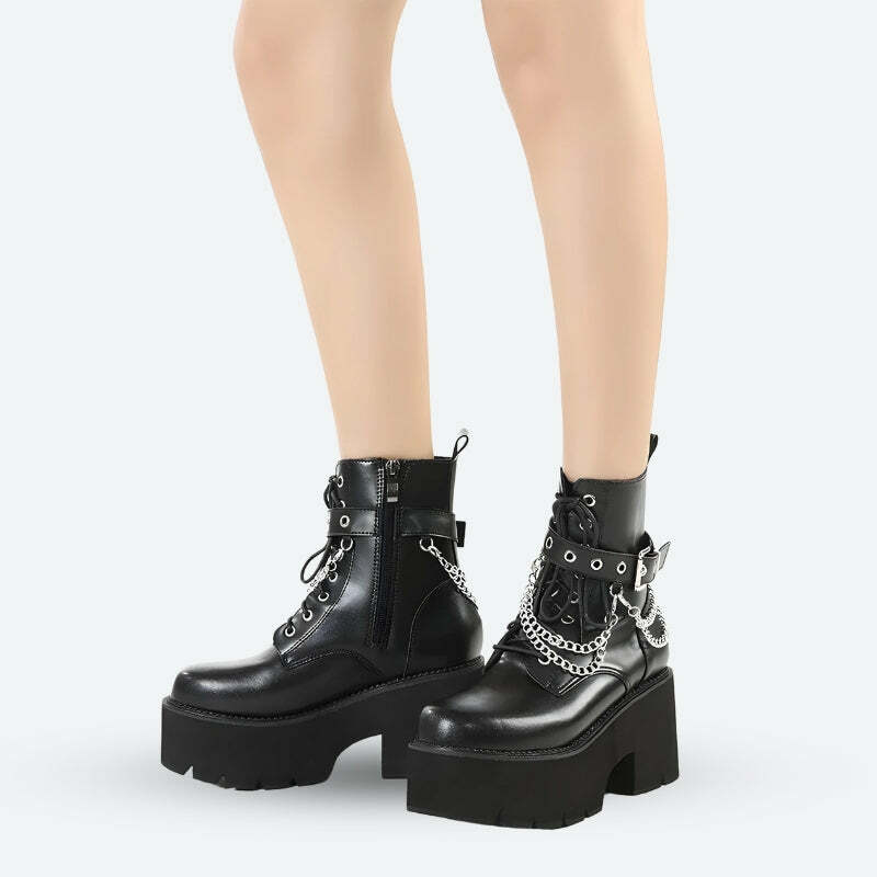 Chunky Boots: Y2K Fashion Essential for Grunge & Coquette Aesthetic