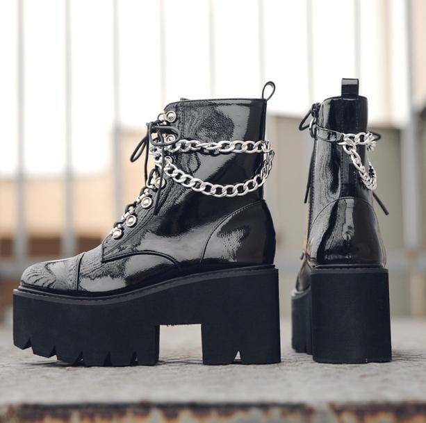 Chunky Chain Boots for Y2K Fashion: Grunge & Coquette Aesthetic