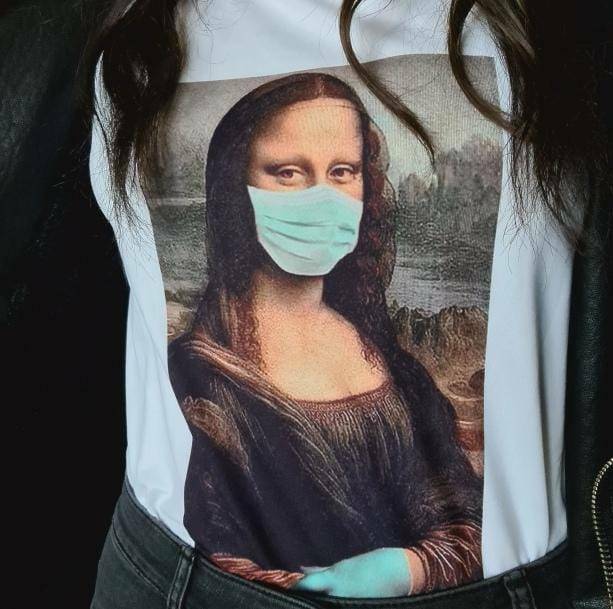 Mona Lisa Mask Tee - Y2K Aesthetic, Grunge Style, Cute Tops