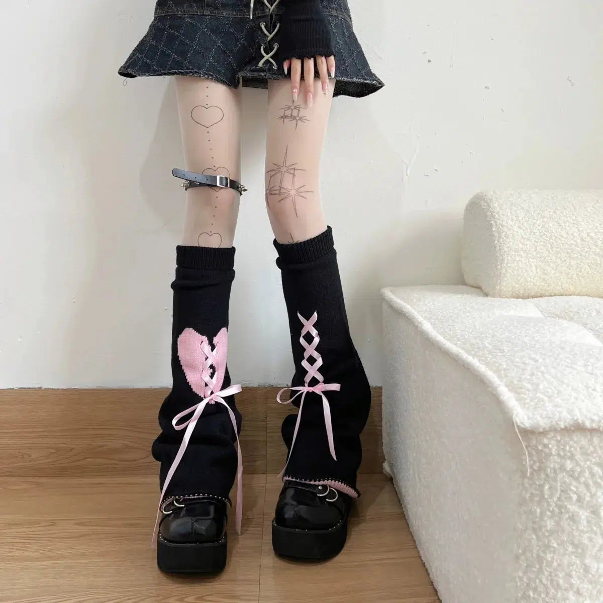 Pastel Goth Broken Heart Lace-Up Leg Warmers for Y2K Aesthetic Outfits