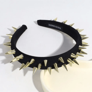 Spiky Headband for Y2K Fashion: Cute Tops & Grunge Aesthetic Vibes