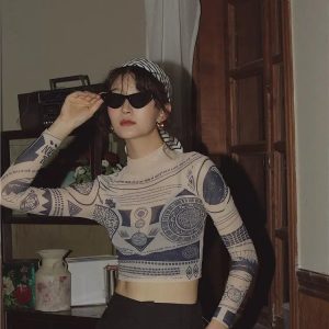 Y2K Aesthetic Crop Top: Embrace Coquette & Grunge Styles in One