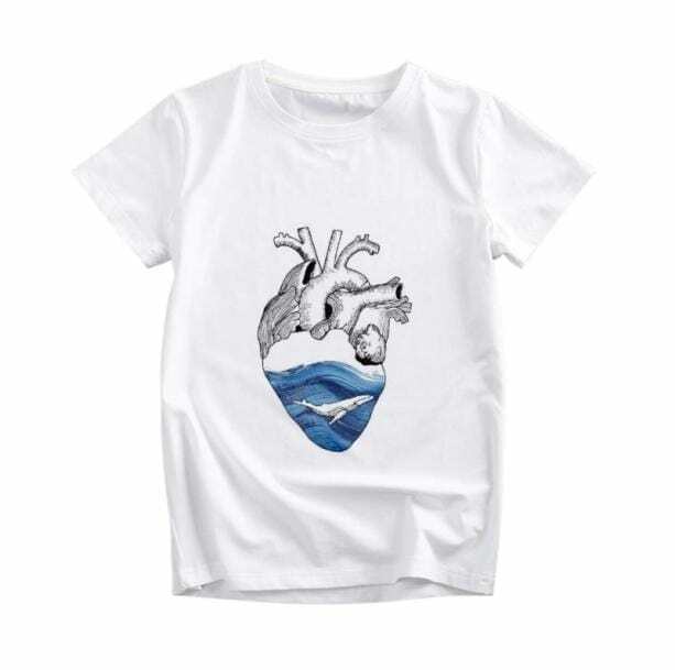 Y2K Aesthetic Heart T-Shirt: Cute Tops for Coquette & Grunge Styles