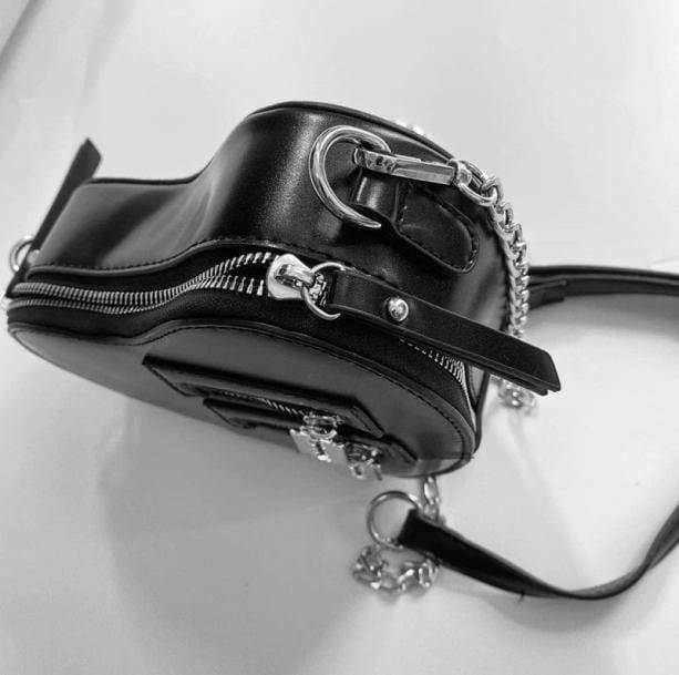 Y2K Black Heart Crossbody Bag - Cute Aesthetic Accessory for Outfits