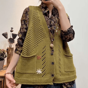 Y2K Goblincore Vest Sweater: Cute Tops for Grunge & Coquette Aesthetic