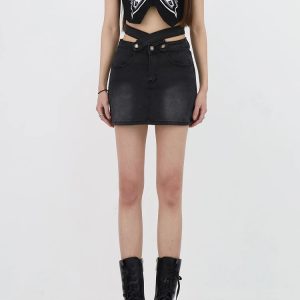 Y2K Grunge Denim Cross Belt Mini Skort - Cute Aesthetic Outfit