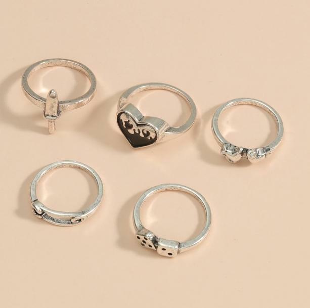 Y2K Grunge Rings Set - Aesthetic Jewelry for Coquette & Emo Styles