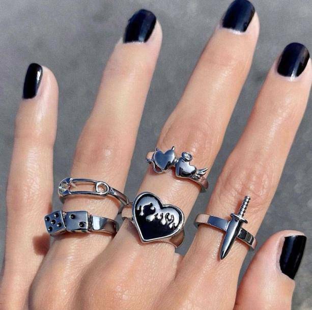 Y2K Grunge Rings Set - Aesthetic Jewelry for Coquette & Emo Styles